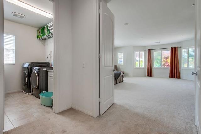 908 Hydra Ct, San Marcos CA: https://media.crmls.org/mediaz/6806d563-8d34-4318-a55e-6644fa282611.jpg