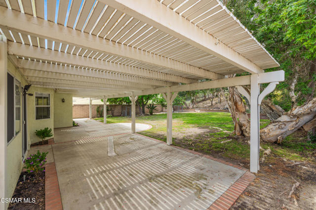 6930 Lafayette Street, Moorpark CA: https://media.crmls.org/mediaz/68071955-462c-4e2b-8039-0d429025d258.jpg