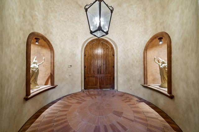 49518 Hidden Valley N Trail, Indian Wells CA: https://media.crmls.org/mediaz/68072bd5-d52e-4056-ba02-e42ff615935f.jpg