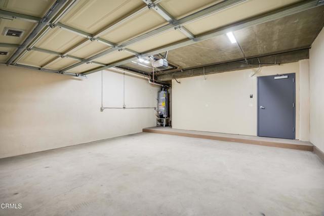 300 E Alhambra Road, Alhambra CA: https://media.crmls.org/mediaz/680893ce-920c-4858-9170-f6673b476bbe.jpg