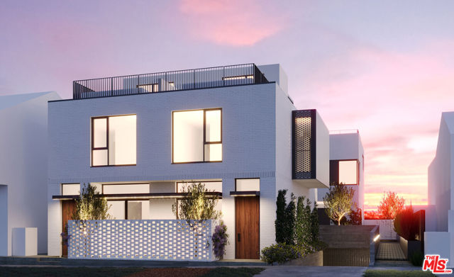 734 12th Street photo 2