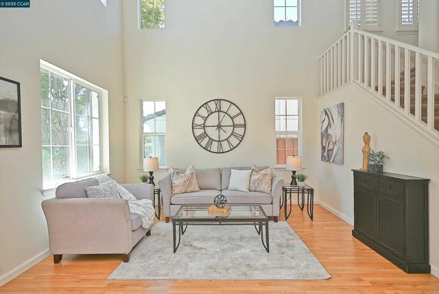 1416 Allanmere Dr, San Ramon CA: https://media.crmls.org/mediaz/68093124-d381-4626-a130-40781cc66441.jpg