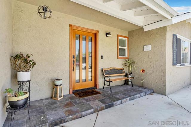 6438 Lake Atlin Ave, San Diego CA: https://media.crmls.org/mediaz/68094f98-045d-4a4f-8548-843323fe9e12.jpg