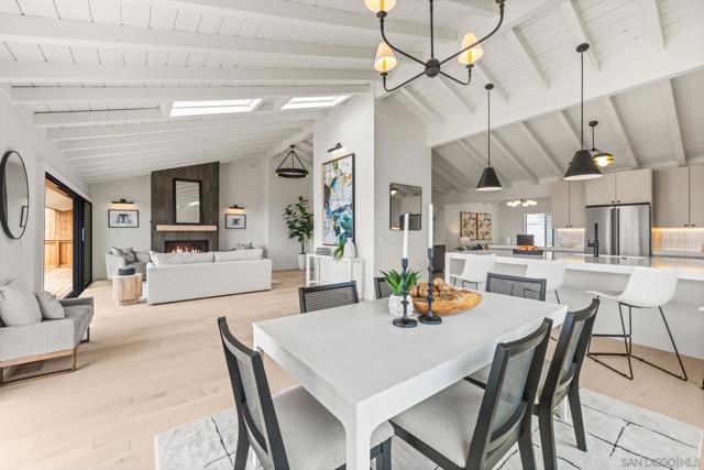 5632 Ladybird Lane, La Jolla CA: https://media.crmls.org/mediaz/68098201-d0f0-42e5-b89f-e19a5ed6a348.jpg