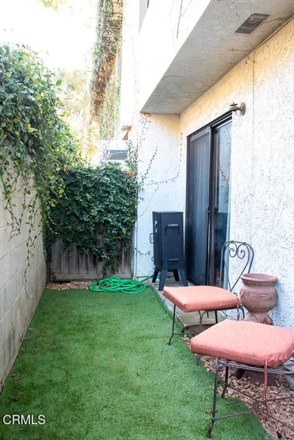 Detail Gallery Image 27 of 39 For 141 N Parkwood Ave #5,  Pasadena,  CA 91107 - 2 Beds | 1/1 Baths