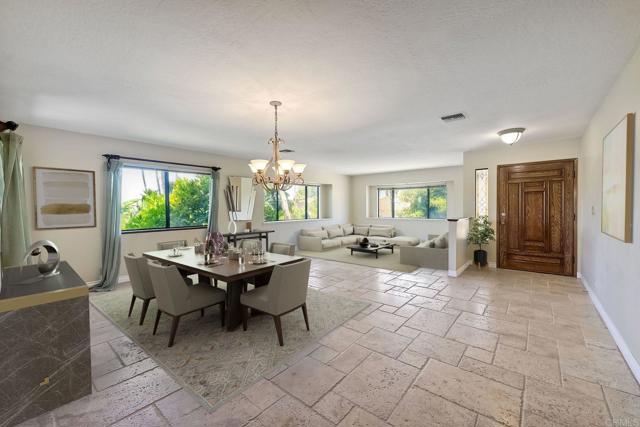 Detail Gallery Image 16 of 53 For 338 Skyline Dr, Vista,  CA 92084 - 4 Beds | 2 Baths