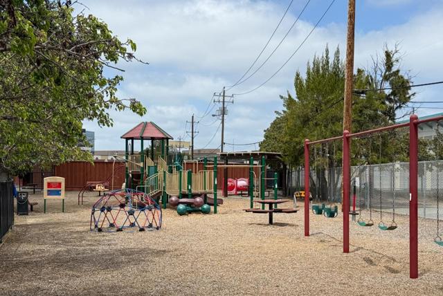 561 Fiesta Drive, San Mateo CA: https://media.crmls.org/mediaz/680d30c4-a368-4e6d-96da-6729305244d1.jpg