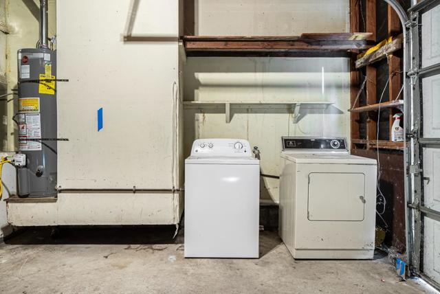 338 Copperfield Avenue, Hayward CA: https://media.crmls.org/mediaz/680d5d31-e0c6-47a8-a0c1-e4569257c714.jpg