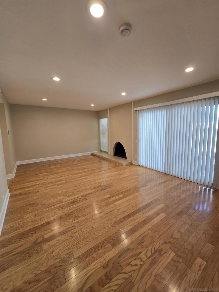 4044 Loma Riviera Cir - photo 14