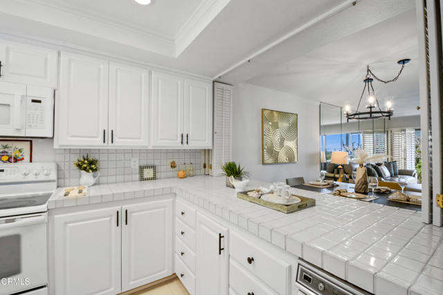 24242 Santa Clara Avenue, Dana Point CA: https://media.crmls.org/mediaz/680dde1a-fa86-4c8e-90f5-461a8a899a0c.jpg