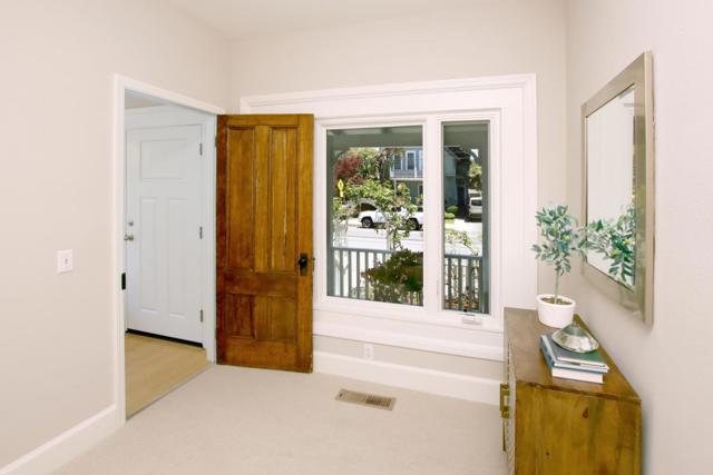 515 Chestnut Street, Santa Cruz CA: https://media.crmls.org/mediaz/680e60de-8687-48ca-8056-3655f376cc76.jpg