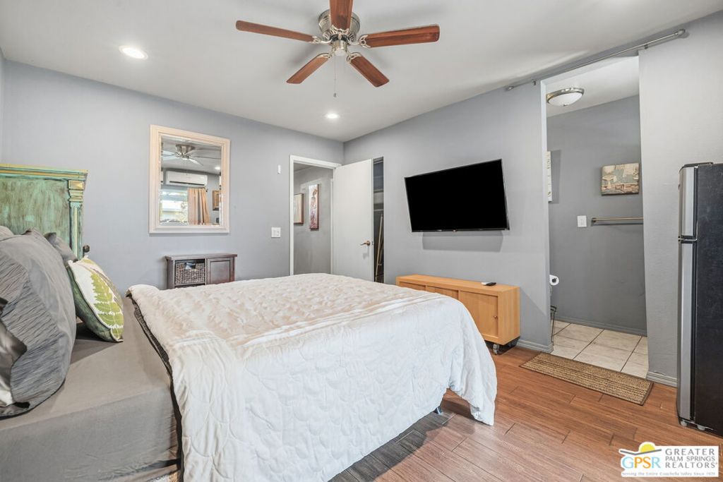 MLS #25602539PS image #11