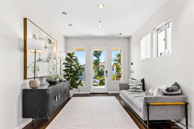 3705 Haines St, San Diego CA: https://media.crmls.org/mediaz/680e99ad-e056-48e3-9183-2e10e9325baa.jpg