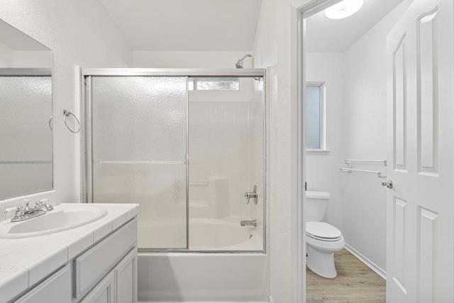 2199 Raleigh Circle, Hollister CA: https://media.crmls.org/mediaz/680f9425-802e-4529-b7bb-6fee4fb0a20a.jpg