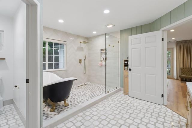 Image 51 of 73 For 43 Corte Maria Ave