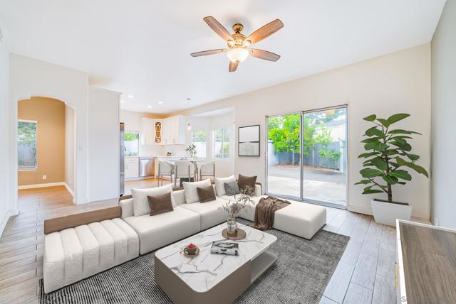 119 Smilax Rd, Vista CA: https://media.crmls.org/mediaz/68111831-16ac-4c0c-9dd5-0e918ef6615c.jpg