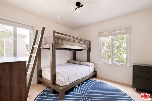 2913 Dell Avenue, Venice CA: https://media.crmls.org/mediaz/6811689d-f5c7-4701-bab2-22f91cb0887a.jpg