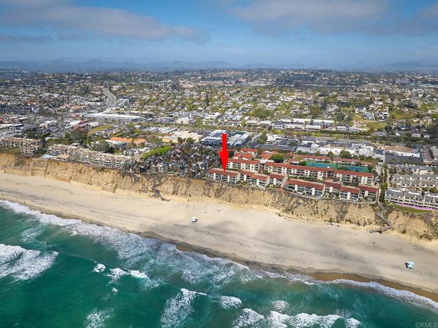 435 S Sierra Avenue, Solana Beach CA: https://media.crmls.org/mediaz/68116f01-ce97-4d02-99e7-92a52a159bc7.jpg