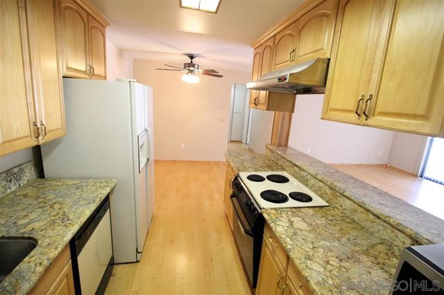 Image 5 of 27 For 6780 Friars Rd  273