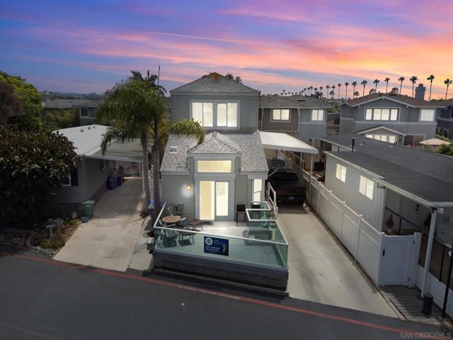 6550 Ponto Dr, Carlsbad CA: https://media.crmls.org/mediaz/6812b907-1fdf-49a7-b75b-4cbe721b70e7.jpg
