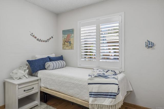 Detail Gallery Image 21 of 38 For 3925 Linmar Ln, Carlsbad,  CA 92008 - 3 Beds | 2 Baths