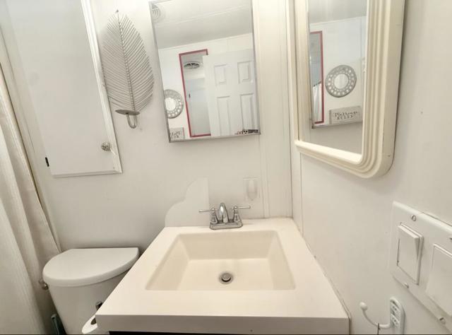 Image 11 of 41 For 74711 Dillon Rd Spc 1013