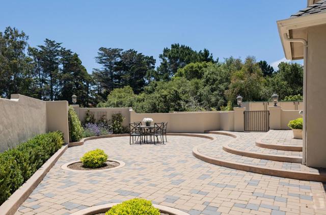 471 El Dorado Street, Monterey CA: https://media.crmls.org/mediaz/68147c36-6839-47d2-a5c6-1c31c5421215.jpg
