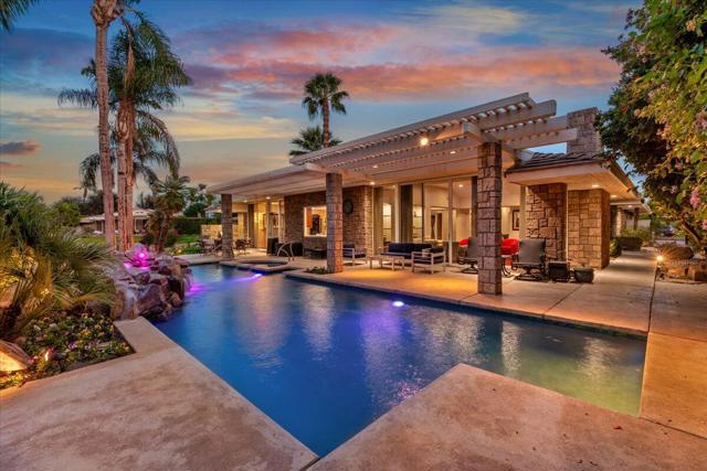 2 Deerfield Court, Rancho Mirage CA: https://media.crmls.org/mediaz/6815b2b7-6b41-4a90-9fa2-c950855244fe.jpg