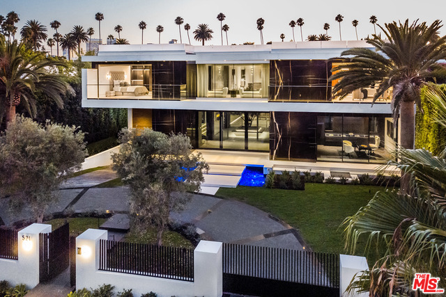 Photo of 521 N CANON Drive, Beverly Hills, CA 90210