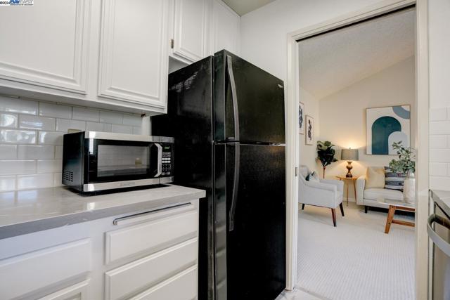 Image 21 of 51 For 6047 Joaquin Murieta Ave  F