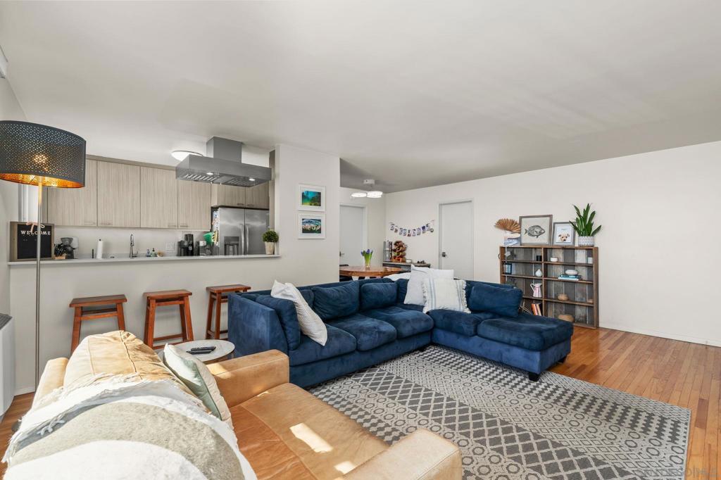 5367 La Jolla Blvd - photo 10