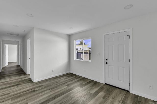 Detail Gallery Image 6 of 25 For 2031 E Ave, National City,  CA 91950 - 3 Beds | 2 Baths