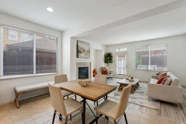 2521 Dakota Avenue, Santa Rosa CA: https://media.crmls.org/mediaz/68182b25-7d64-4daf-8dc4-b5ba4c92161a.jpg