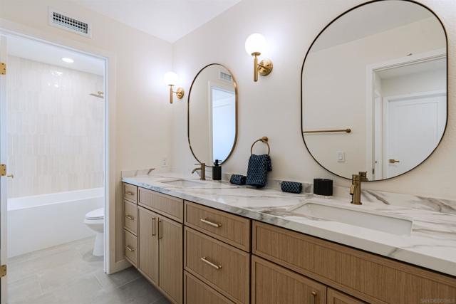 4436 Heritage Glen, San Diego CA: https://media.crmls.org/mediaz/6818a23a-868e-4c42-a000-368a642c4237.jpg