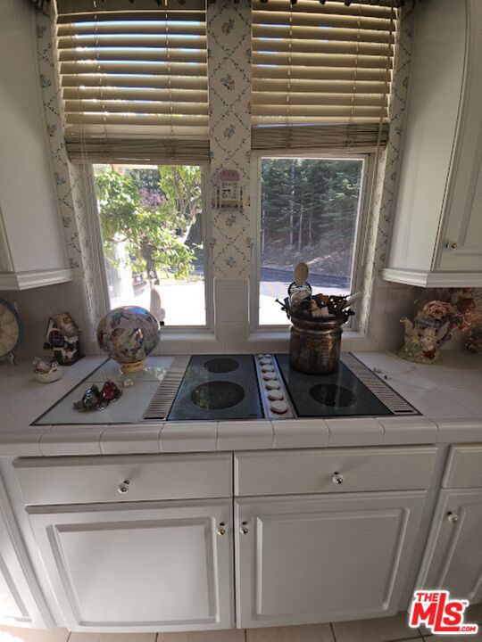 361 Redtail Hawk Lane, Lake Arrowhead, CA 92352