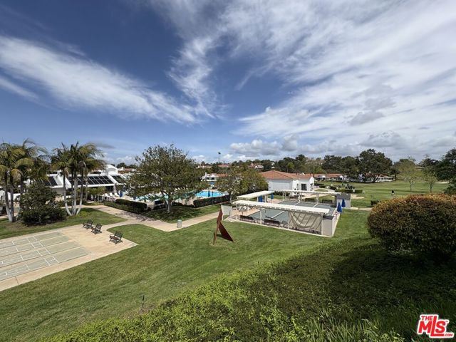 4732 Galicia Way, Oceanside CA: https://media.crmls.org/mediaz/68199053-bc96-4b4b-80a6-42a836d57c90.jpg