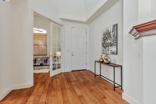14 Poppy Hills, San Ramon CA: https://media.crmls.org/mediaz/681a7cb3-9d82-4128-88bb-9f9bd0932000.jpg