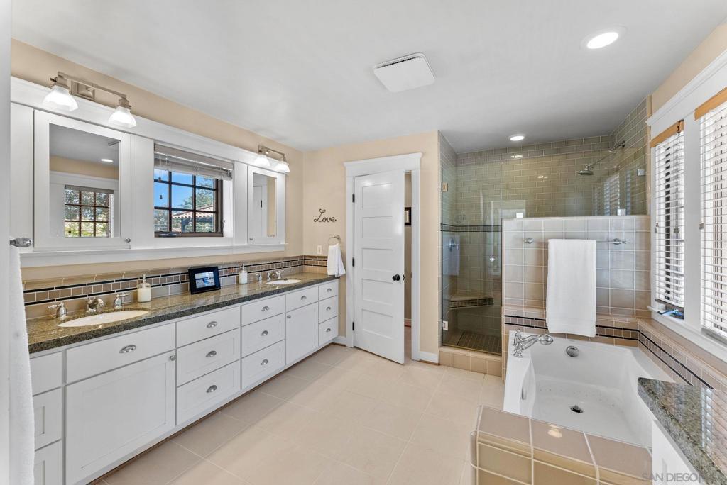 MLS #250036205SD image #24