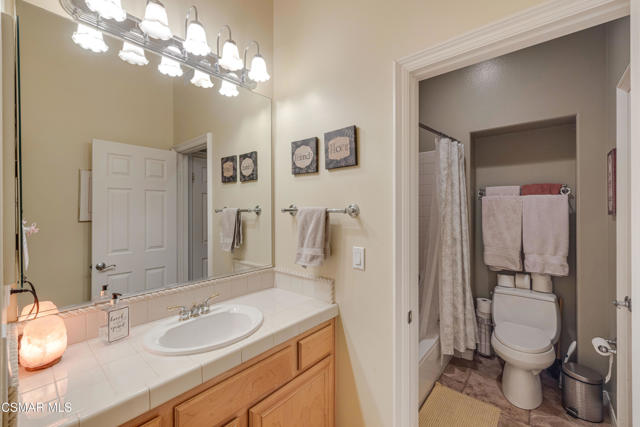 3249 Springbrook Street, Thousand Oaks CA: https://media.crmls.org/mediaz/681cd202-080e-42d4-955e-abfaa36d91ea.jpg