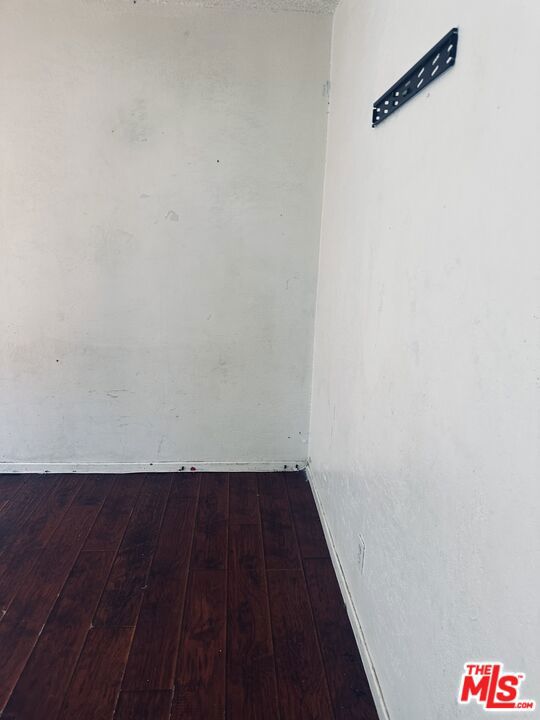 1422 West 104th Street photo 33