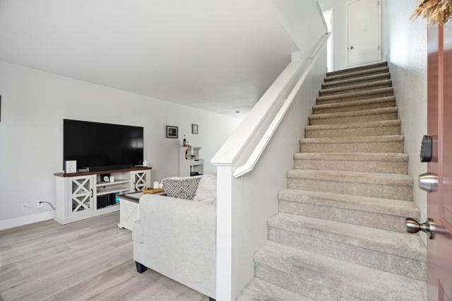 251 Gibson Drive, Hollister CA: https://media.crmls.org/mediaz/681f7e9e-c404-41bb-93c8-7eb05b2e5412.jpg