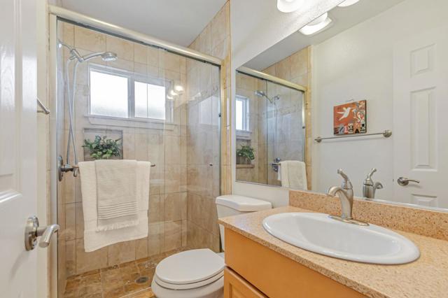 5140 Trade Wind Lane, Fremont CA: https://media.crmls.org/mediaz/6820b6c5-d6c4-45fd-b2b7-e07c9428c799.jpg