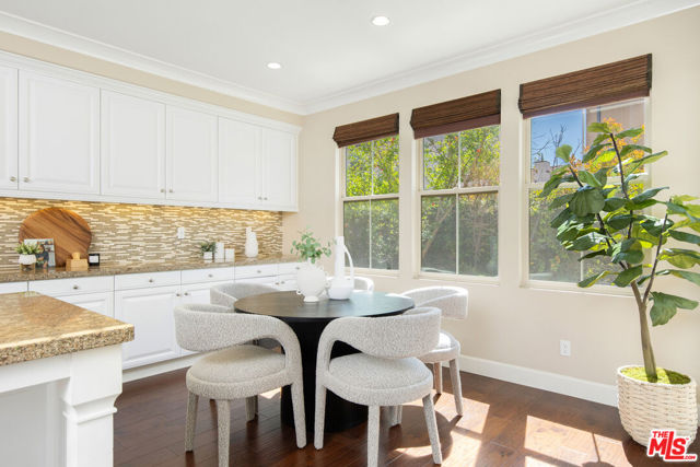 66 Rembrandt, Irvine CA: https://media.crmls.org/mediaz/6821a1f0-3d8b-4f2e-a3f4-34892cde9352.jpg