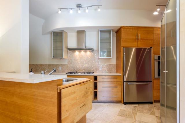 3527 Oak Knoll Drive, Redwood City CA: https://media.crmls.org/mediaz/6821d22b-077b-4d5d-87dd-15ff5d1a4b3e.jpg