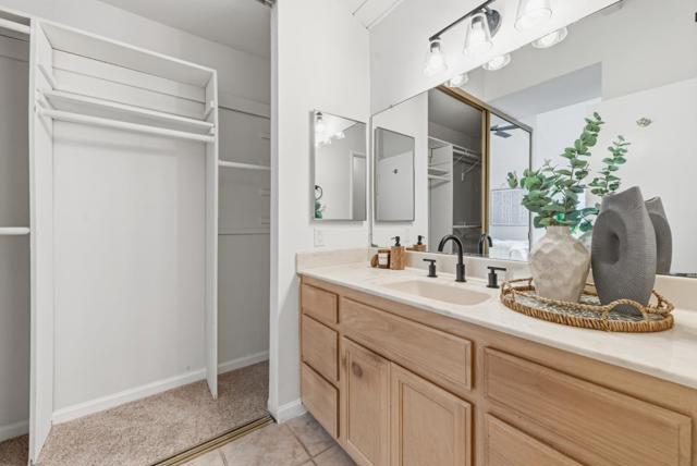 438 Sycamore Hill Drive, Danville CA: https://media.crmls.org/mediaz/6822aa1f-a8d5-42ac-ae11-ae6fbdad1d3c.jpg