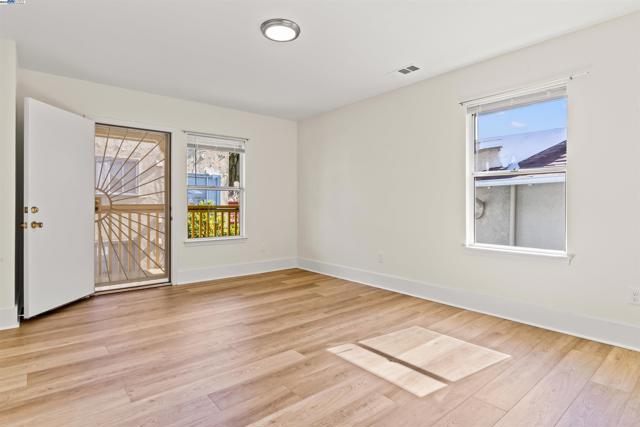 1206 E 23rd St, Oakland CA: https://media.crmls.org/mediaz/6823777e-f667-4e3a-ac2b-f92686b8e478.jpg