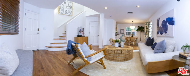 654 Broadway Street photo 10