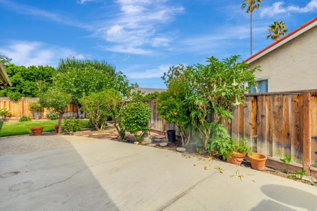 1615 Corte De Callas, San Jose CA: https://media.crmls.org/mediaz/6823c34d-405a-4c6b-b737-0d4dfd24c490.jpg