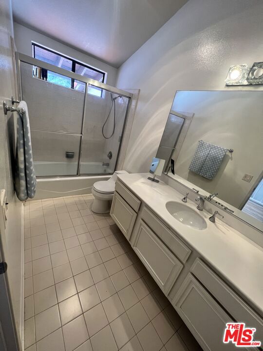 1629 Michael Lane, Pacific Palisades CA: https://media.crmls.org/mediaz/6823ef32-6723-4acb-9b9b-febb727521f0.jpg