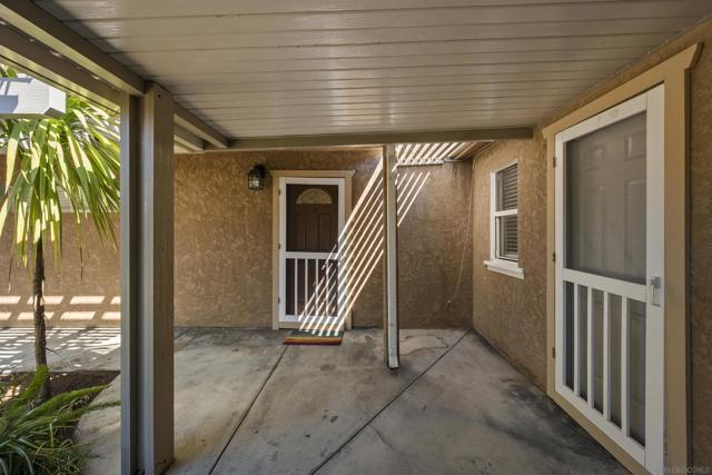 3527 Mississippi St, San Diego CA: https://media.crmls.org/mediaz/6825b8cf-76ae-40d7-a993-80377233bfe8.jpg